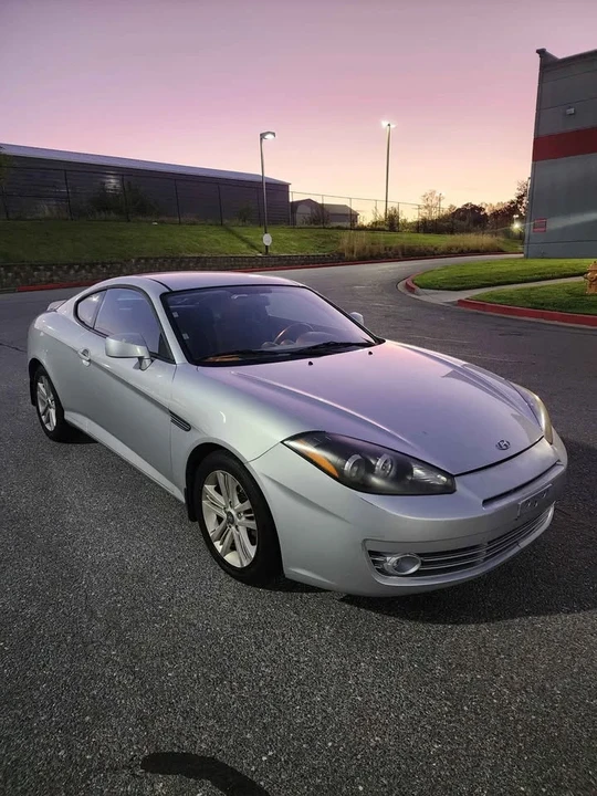 2008 Hyundai Tiburon - Image 3 of 20