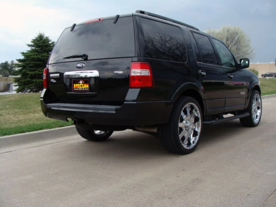 2008 Imperial - Image 3 of 12