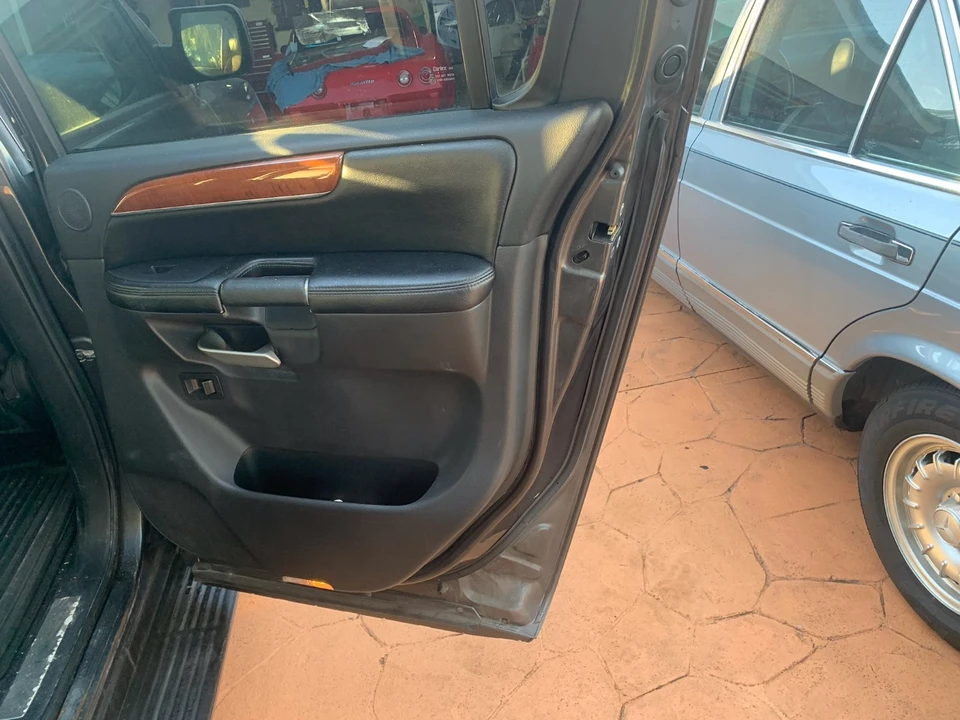 2008 Infiniti QX80 - Image 18 of 19
