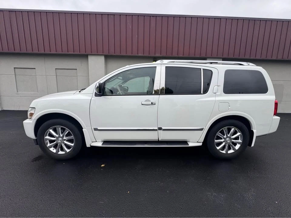 2008 Infiniti QX80 - Image 3 of 10