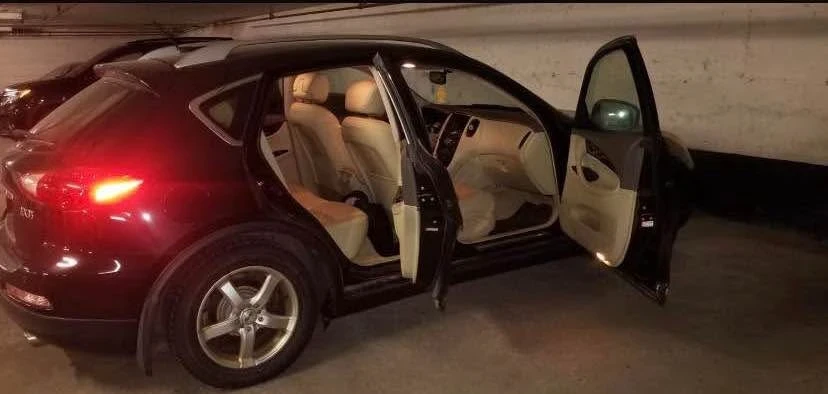 2008 Infiniti QX30 - Image 2 of 11