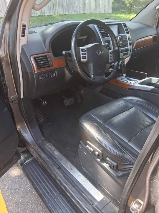 2008 Infiniti QX80 - Image 4 of 8