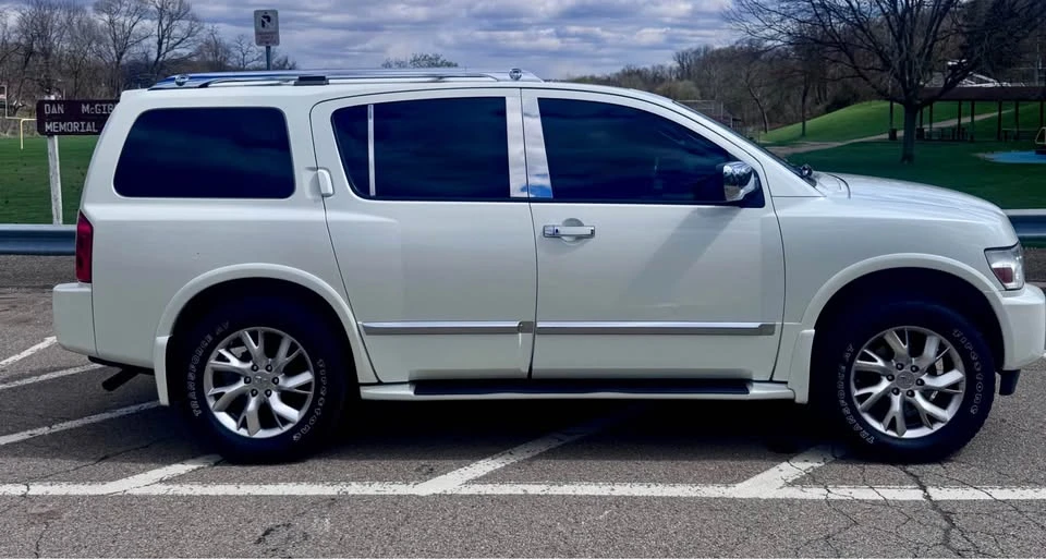 2008 Infiniti QX80 - Image 4 of 10