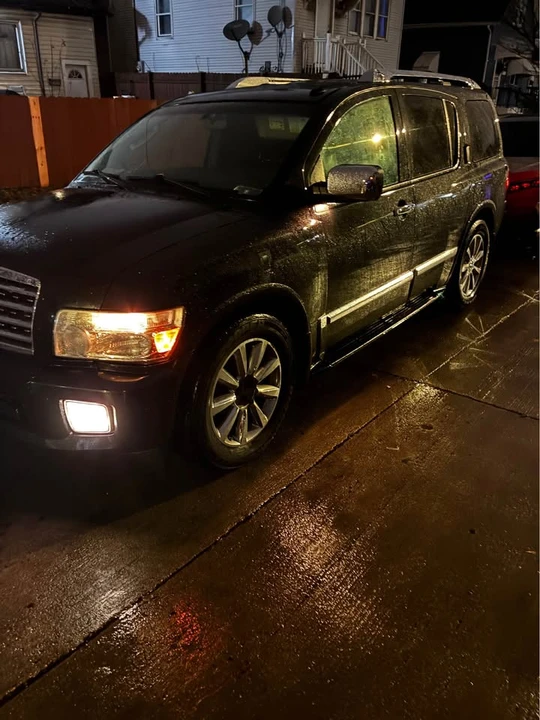 2008 Infiniti QX80 - Image 3 of 7