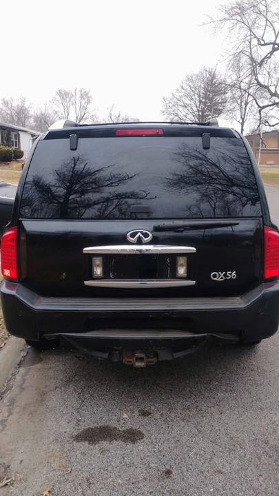 2008 Infiniti QX80 - Image 3 of 4