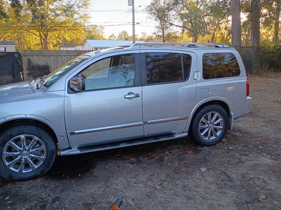 2008 Infiniti QX80 - Image 3 of 12