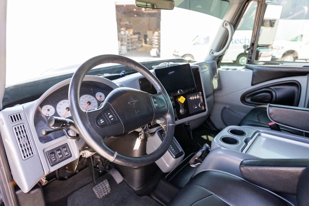2008 International Harvester XT - Image 6 of 31