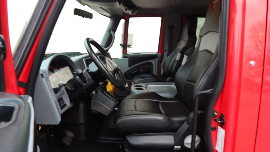 2008 International Harvester XT - Image 5 of 12
