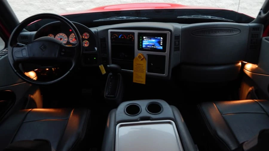 2008 International Harvester XT - Image 10 of 12