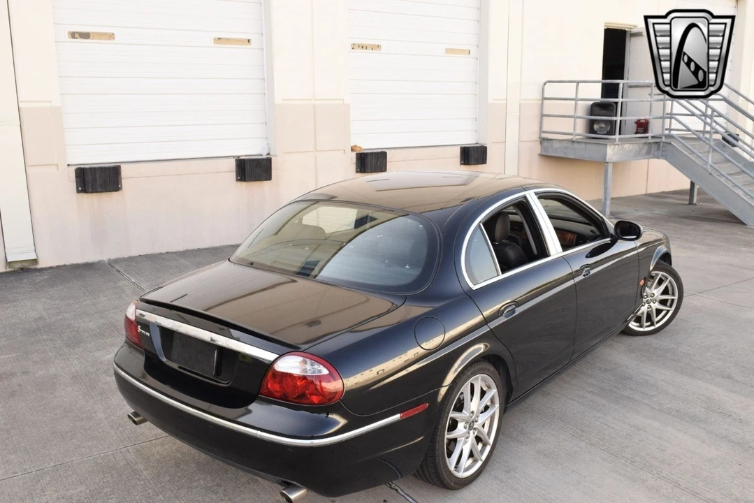 2008 Jaguar S-Type 2nd Gen - Image 5 of 12