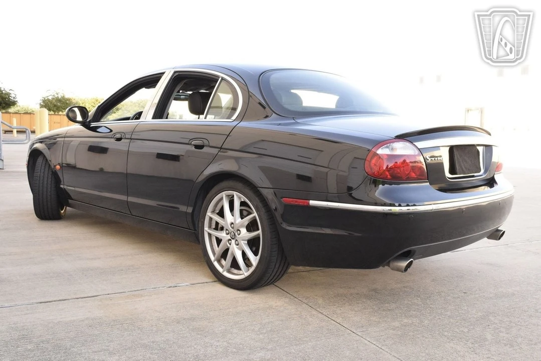 2008 Jaguar S-Type 2nd Gen - Image 9 of 12