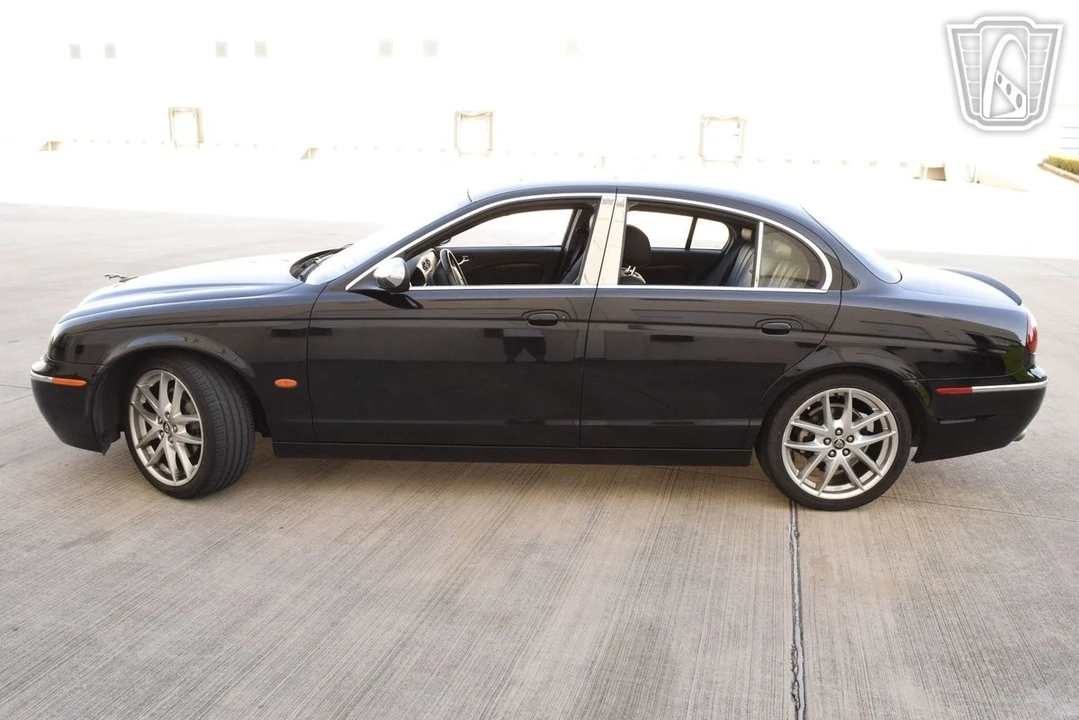 2008 Jaguar S-Type 2nd Gen - Image 5 of 12
