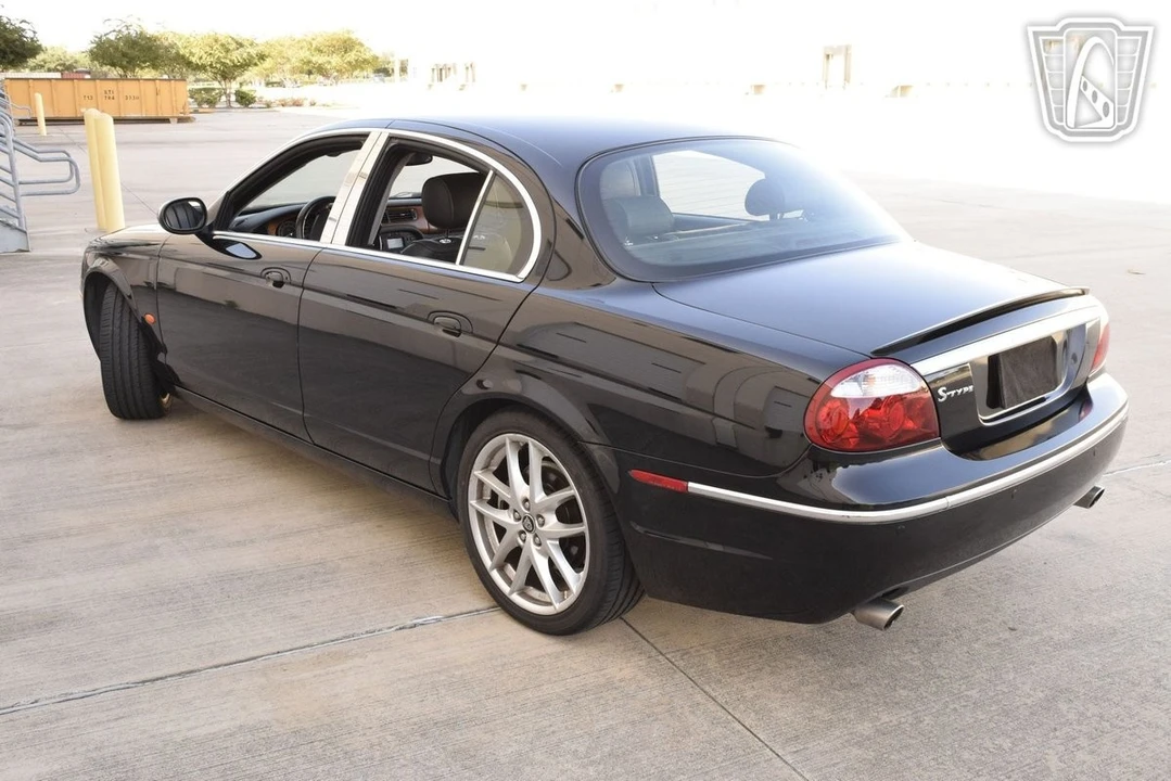 2008 Jaguar S-Type 2nd Gen - Image 8 of 12
