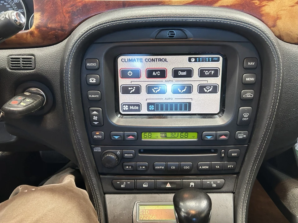 2008 Jaguar S-Type 2nd Gen - Image 15 of 21