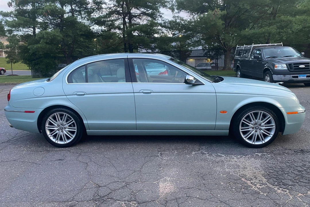 2008 Jaguar S-Type 2nd Gen - Image 3 of 31
