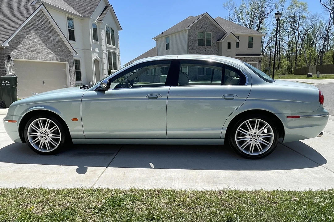 2008 Jaguar S-Type 2nd Gen - Image 3 of 31