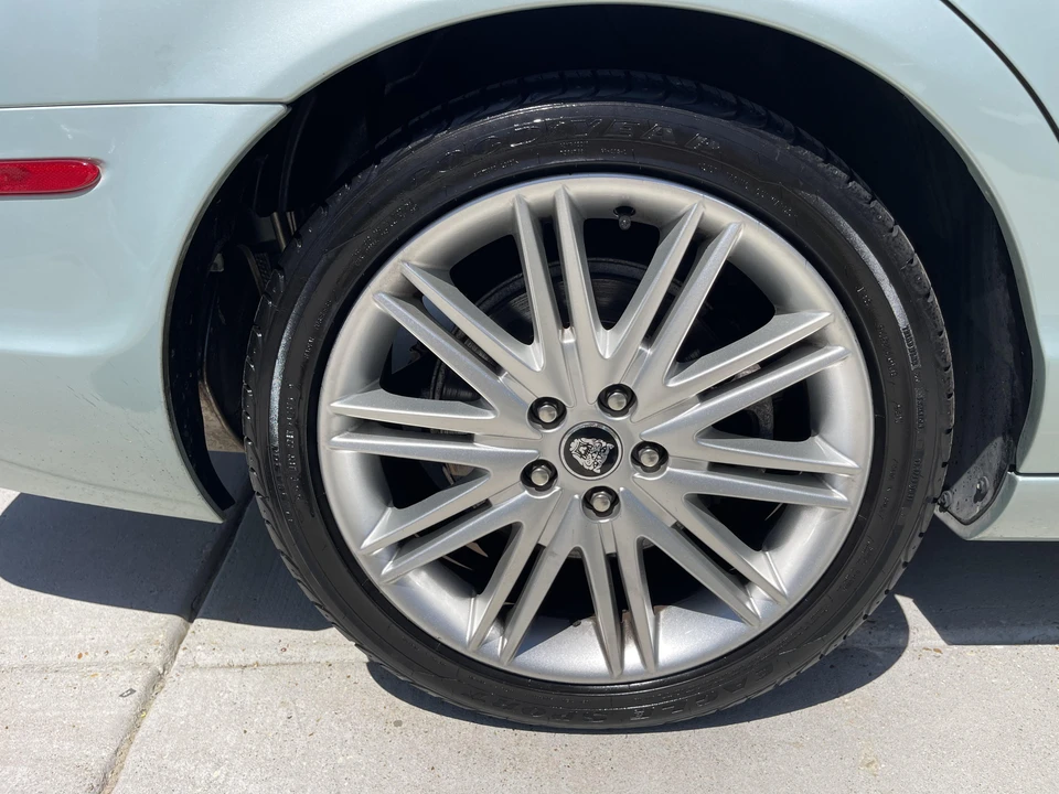 2008 Jaguar S-Type 2nd Gen - Image 29 of 31