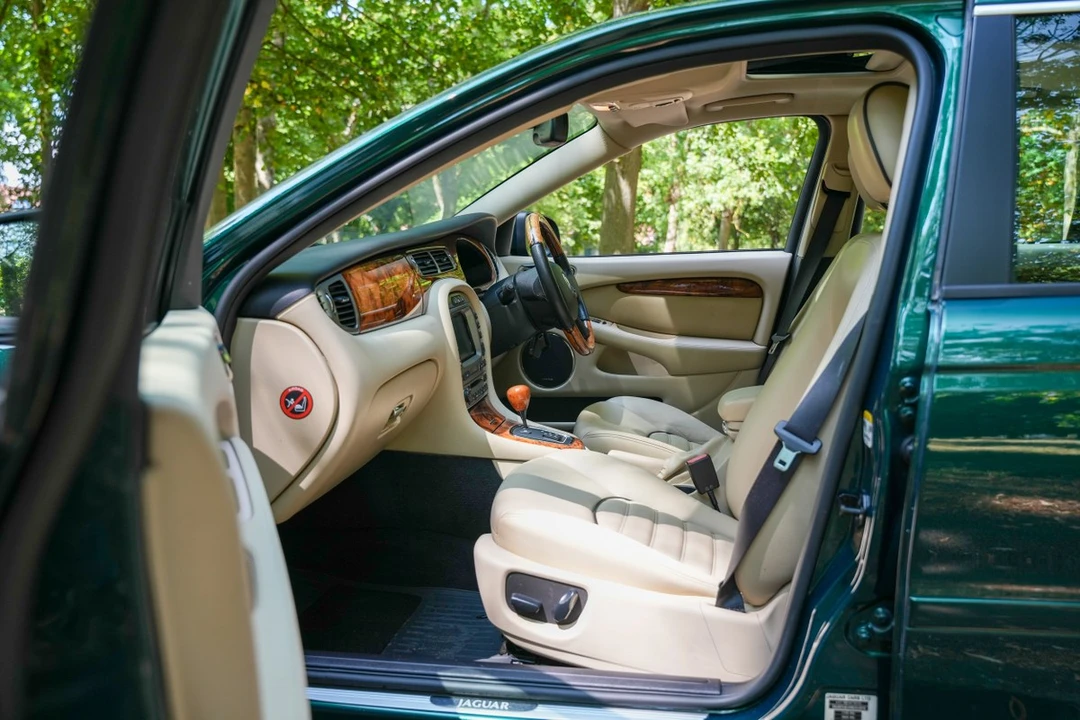2008 Jaguar X-Type - Image 2 of 30