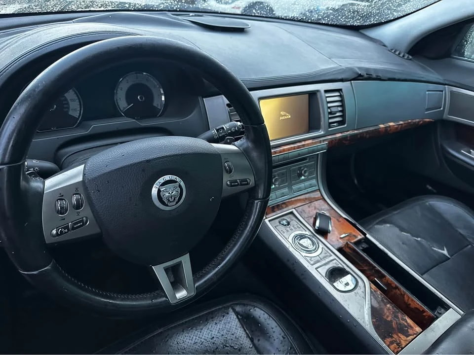 2008 Jaguar XE - Image 7 of 9