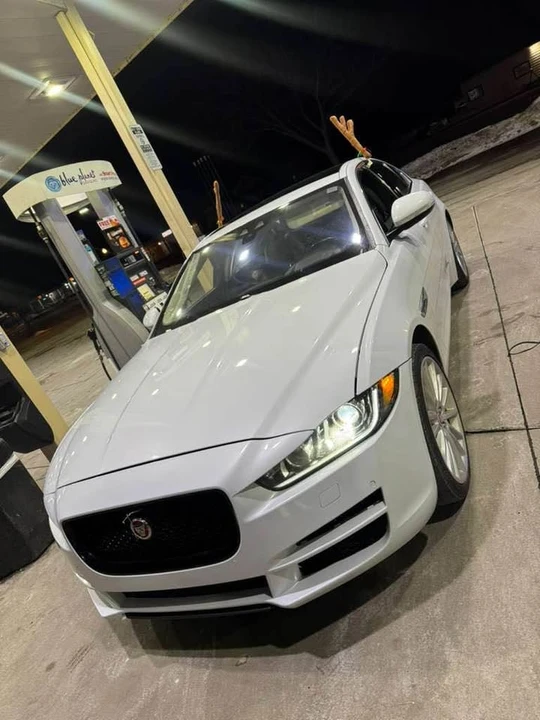 2008 Jaguar XE - Image 2 of 12