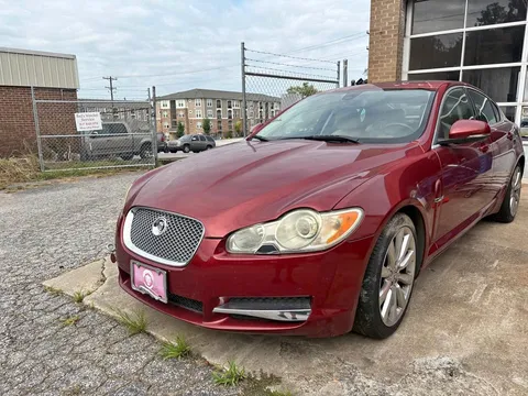 2008 Jaguar XF Luxury Sedan 4D