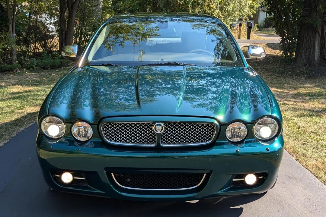 2008 Jaguar X350/X356/X358 XJ - Image 2 of 31