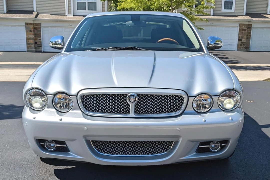 2008 Jaguar X350/X356/X358 XJ - Image 2 of 31