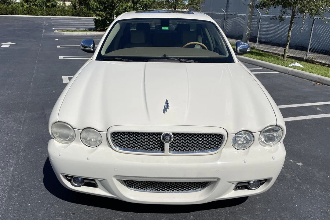 2008 Jaguar X350/X356/X358 XJ - Image 2 of 31