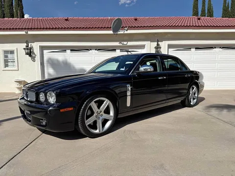 2008 Jaguar XJ Super V8 Sedan 4D