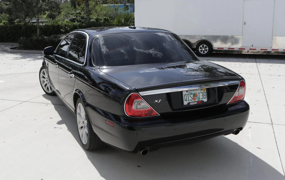 2008 Jaguar X350/X356/X358 XJ - Image 2 of 9
