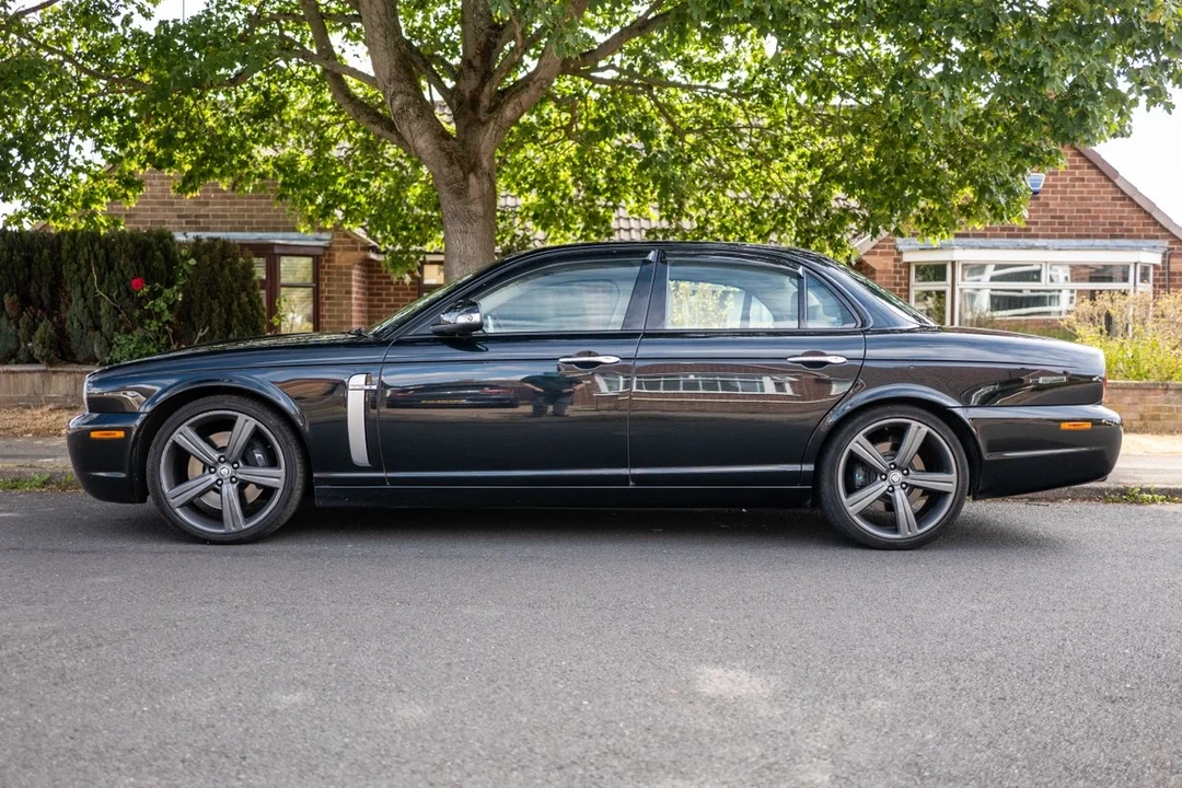 2008 Jaguar X350/X356/X358 XJR - Image 14 of 30