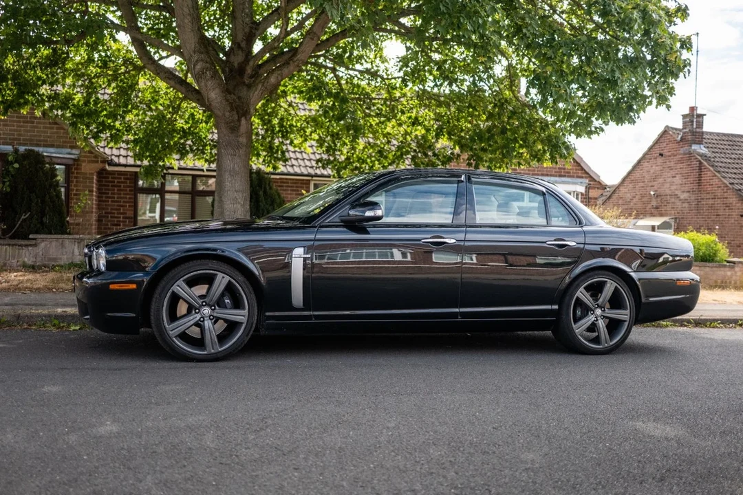 2008 Jaguar X350/X356/X358 XJR - Image 15 of 30