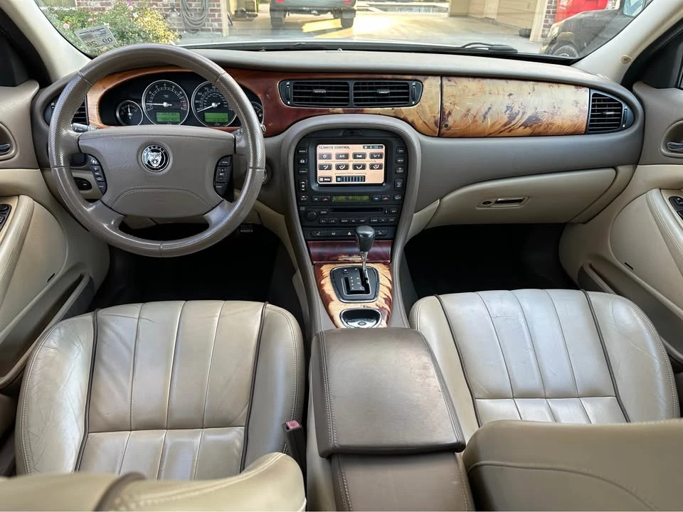 2008 Jaguar S-Type 2nd Gen - Image 12 of 13