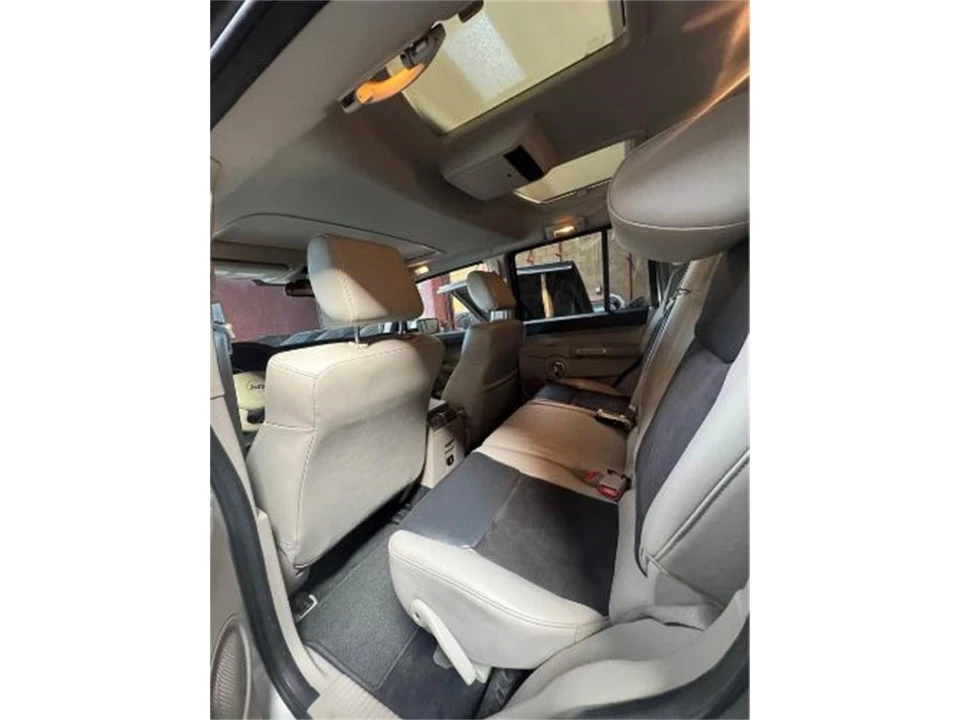 2008 Jeep Commander - Image 6 of 13