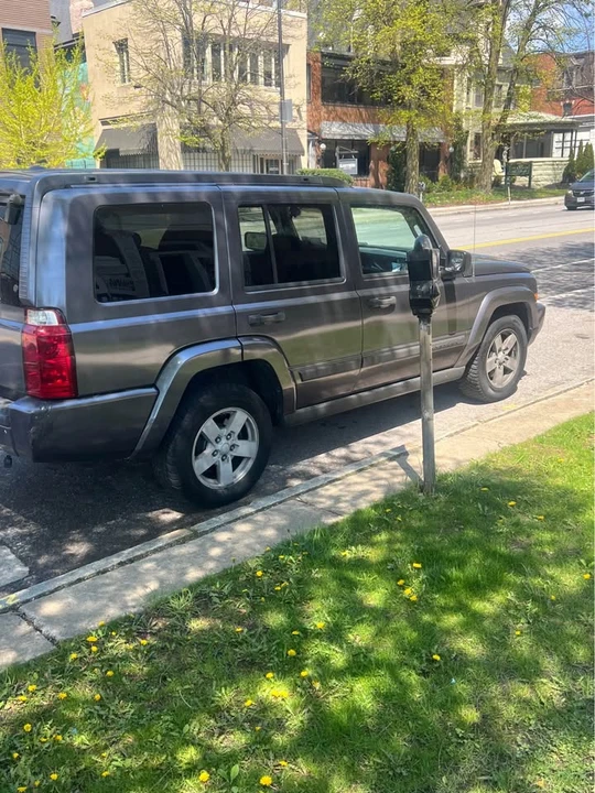 2008 Jeep Commander - Image 2 of 4