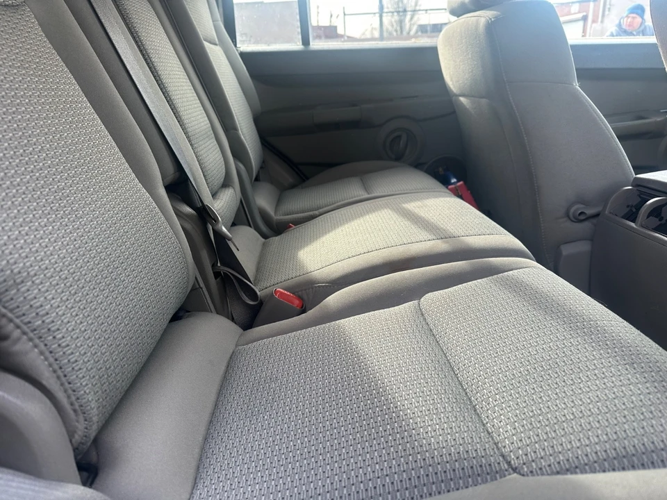 2008 Jeep Commander - Image 13 of 20