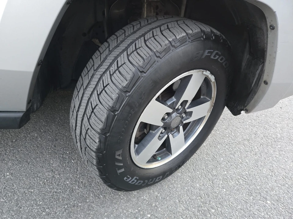 2008 Jeep Commander - Image 8 of 21