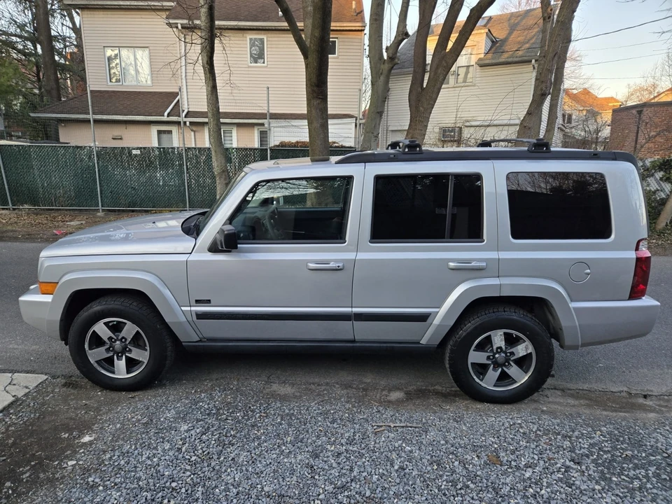 2008 Jeep Commander - Image 3 of 21