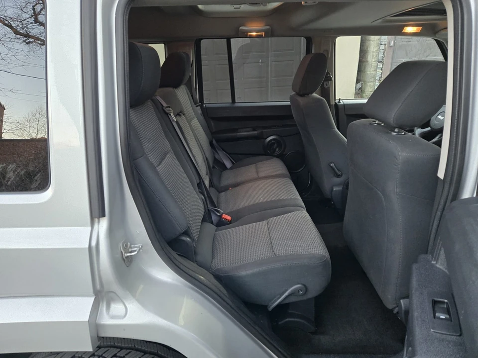 2008 Jeep Commander - Image 12 of 21