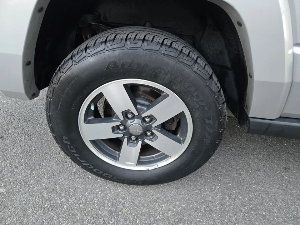 2008 Jeep Commander - Image 10 of 21