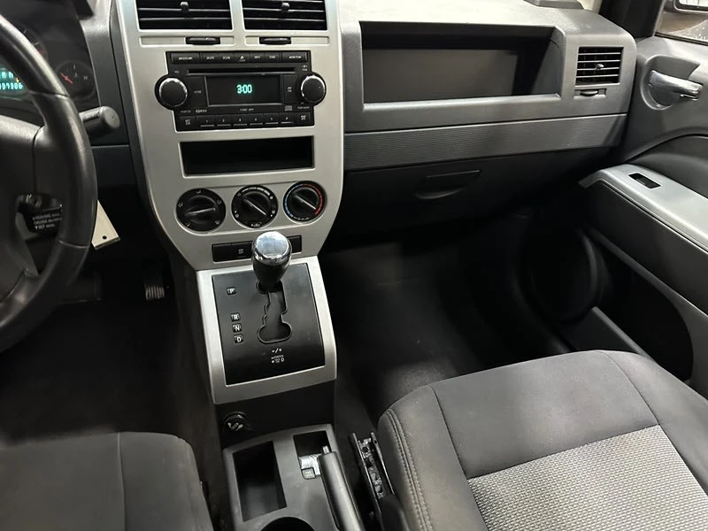 2008 Jeep Compass - Image 10 of 21