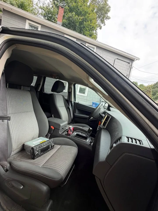 2008 Jeep Grand Wagoneer - Image 4 of 18