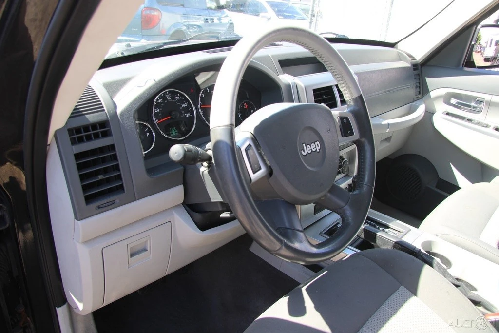 2008 Jeep KK Liberty - Image 15 of 21