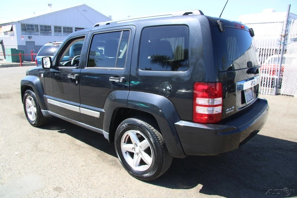 2008 Jeep KK Liberty - Image 5 of 21