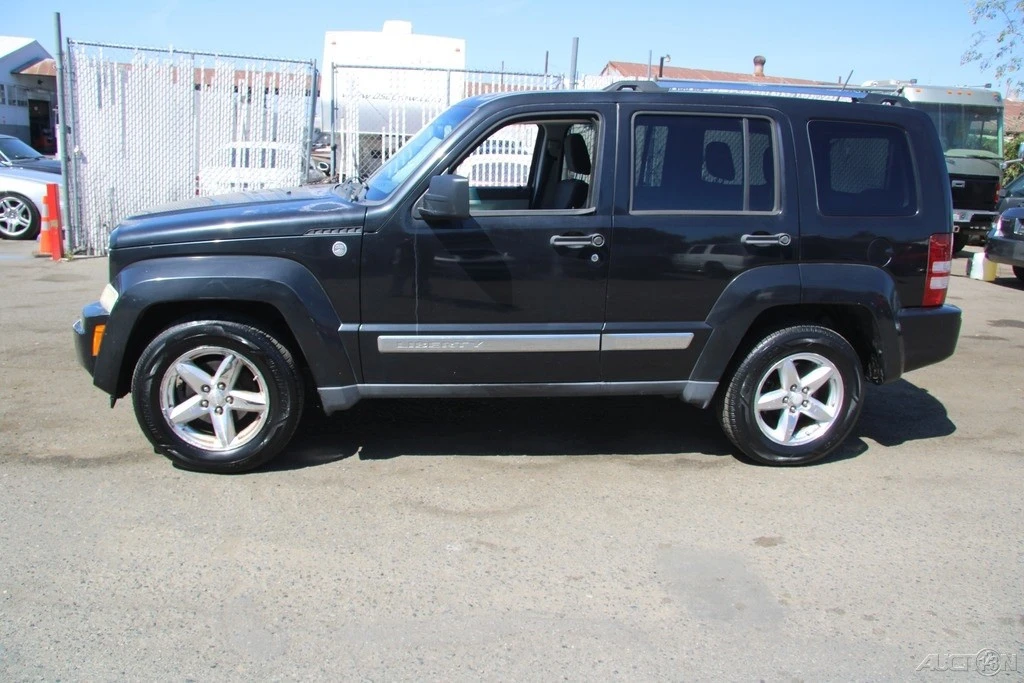2008 Jeep KK Liberty - Image 3 of 21