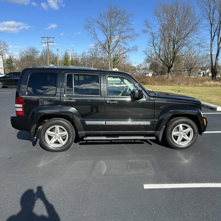 2008 Jeep KK Liberty - Image 2 of 21