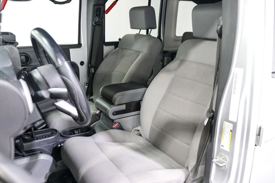2008 Jeep Wrangler - Image 12 of 27