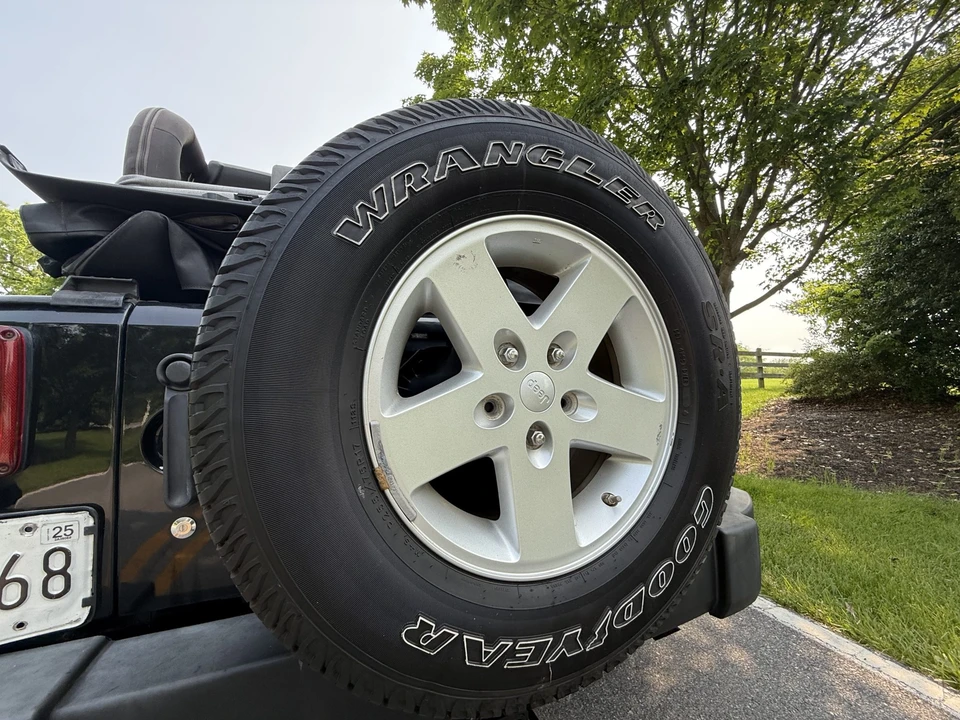 2008 Jeep JK Wrangler - Image 25 of 31