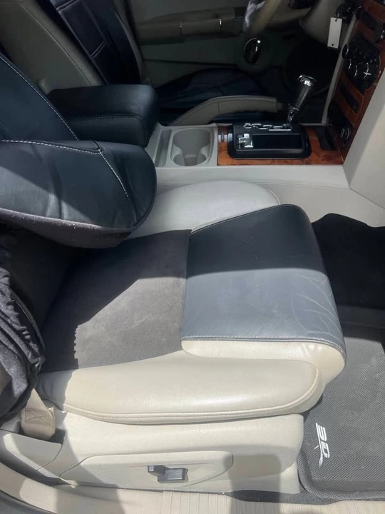 2008 Jeep Commander - Image 19 of 20