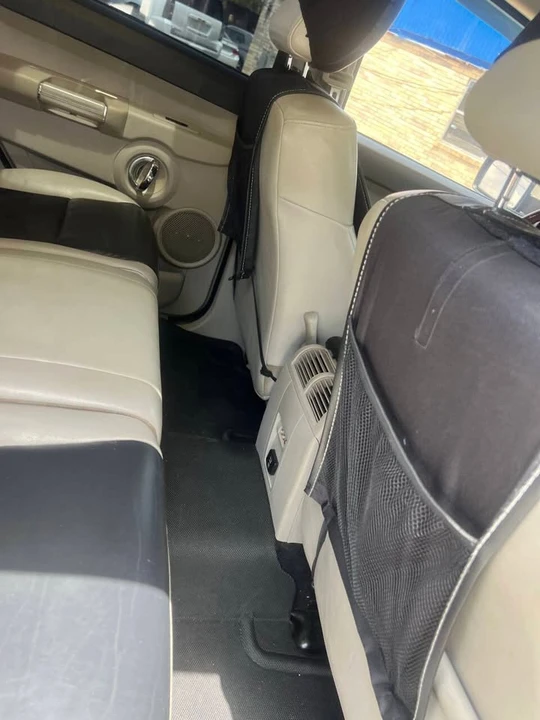2008 Jeep Commander - Image 11 of 20